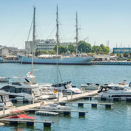 Little Monaco - Yacht Park * 그디니아