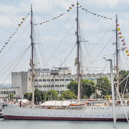 아파트 Little Monaco - Yacht Park *