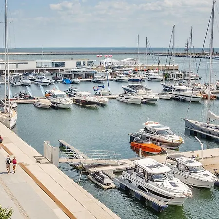 Little Monaco - Yacht Park *