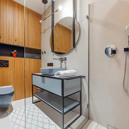 Little Monaco - Yacht Park *